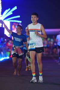 BIB: 41224
                            <button type="button" onclick="openModal(21372713)" class="btn btn-primary btn-sm float-right btn-popup" data-toggle="modal" data-target=".modal-high-quality">
                        <i class="fas fa-shopping-cart"></i> Add to Cart
                    </button>
                                            <button type="button" onclick="isThisMe(21372713, true)" class="btn btn-success btn-sm float-right btn-popup btn-isme hidden" data-toggle="tooltip" data-placement="bottom" title="นี่คือรูปของคุณใช่ไหม คลิกที่นี่เพื่อเอาเข้าอัลบั้ม">
                        <i class="fas fa-plus"></i> Add to album
                    </button>
                    <button type="button" onclick="isThisMe(21372713, false)" class="btn btn-warning btn-sm float-right btn-popup btn-isnotme hidden">
                        <i class="fas fa-ban"></i> Remove from album
                    </button>